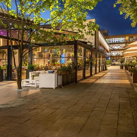 Sky Blue Hotel & Spa-2