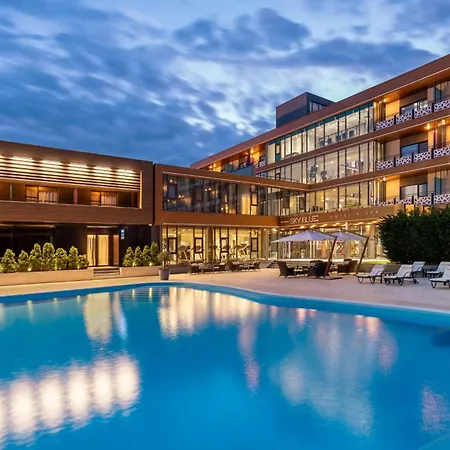 Sky Blue Hotel & Spa-3
